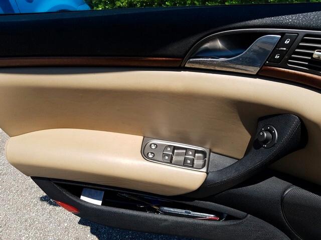 Lancia Thesis 2.0 Turbo 20V Emblema