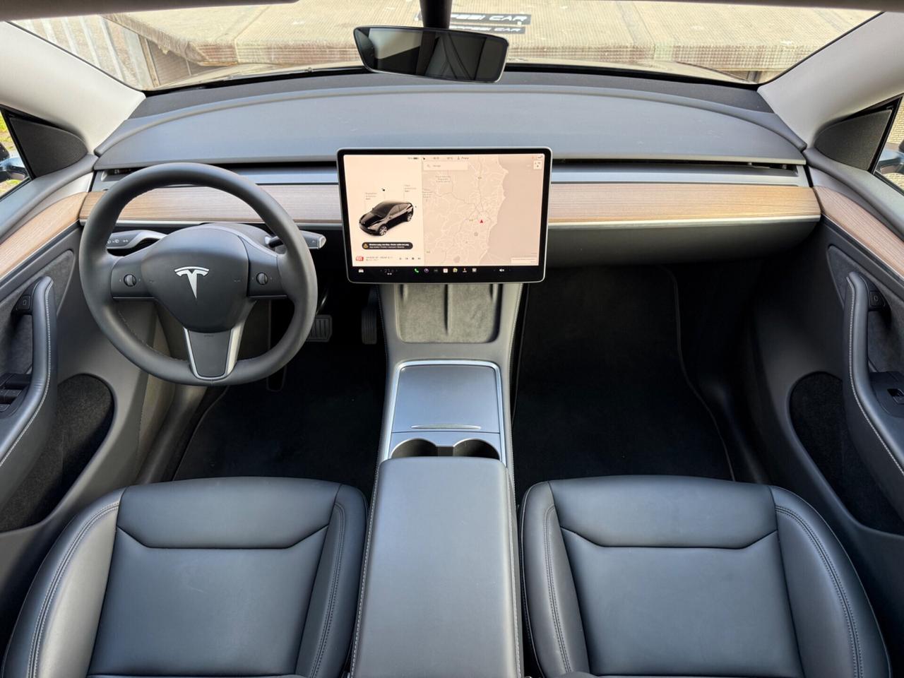 Tesla Model Y Dual Motor Long Range AWD