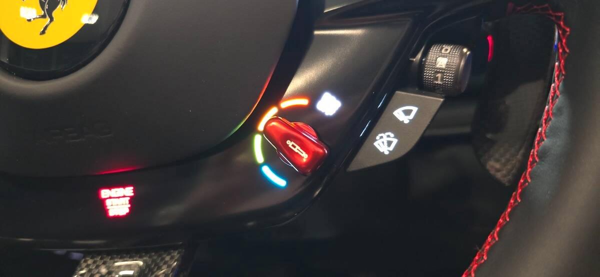 Ferrari 296 GTS *NUOVA - DEMO EXTRACAMPIONARIO *