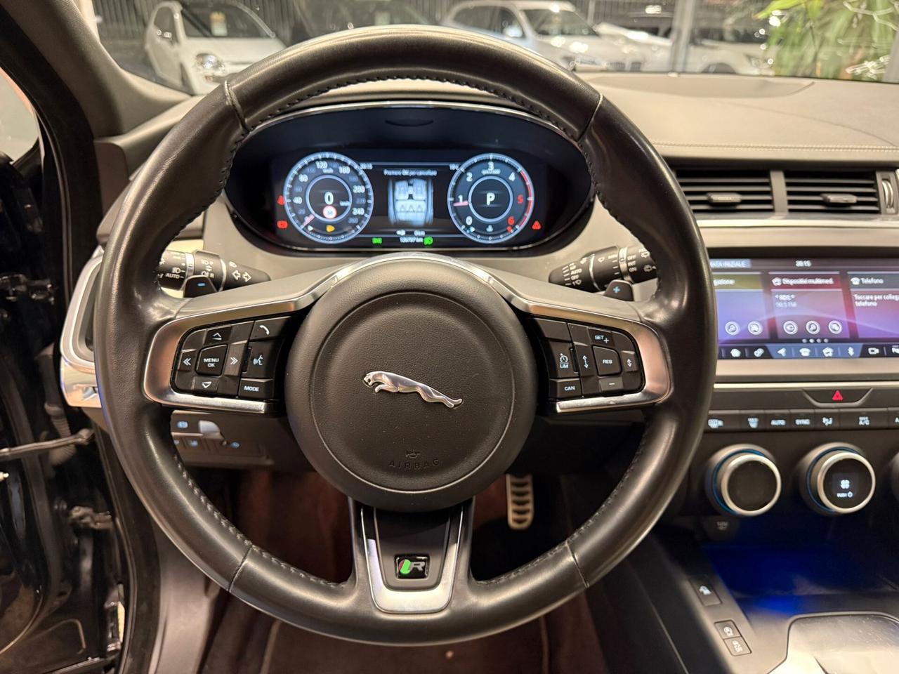 Jaguar E-Pace 2.0D 180 CV AWD aut. R-Dynamic HSE