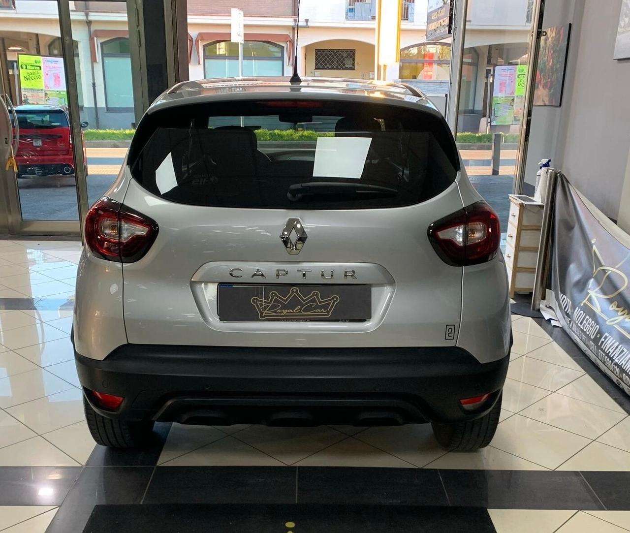 Renault Captur dCi 8V 110 CV Start&Stop Energy Initiale Paris