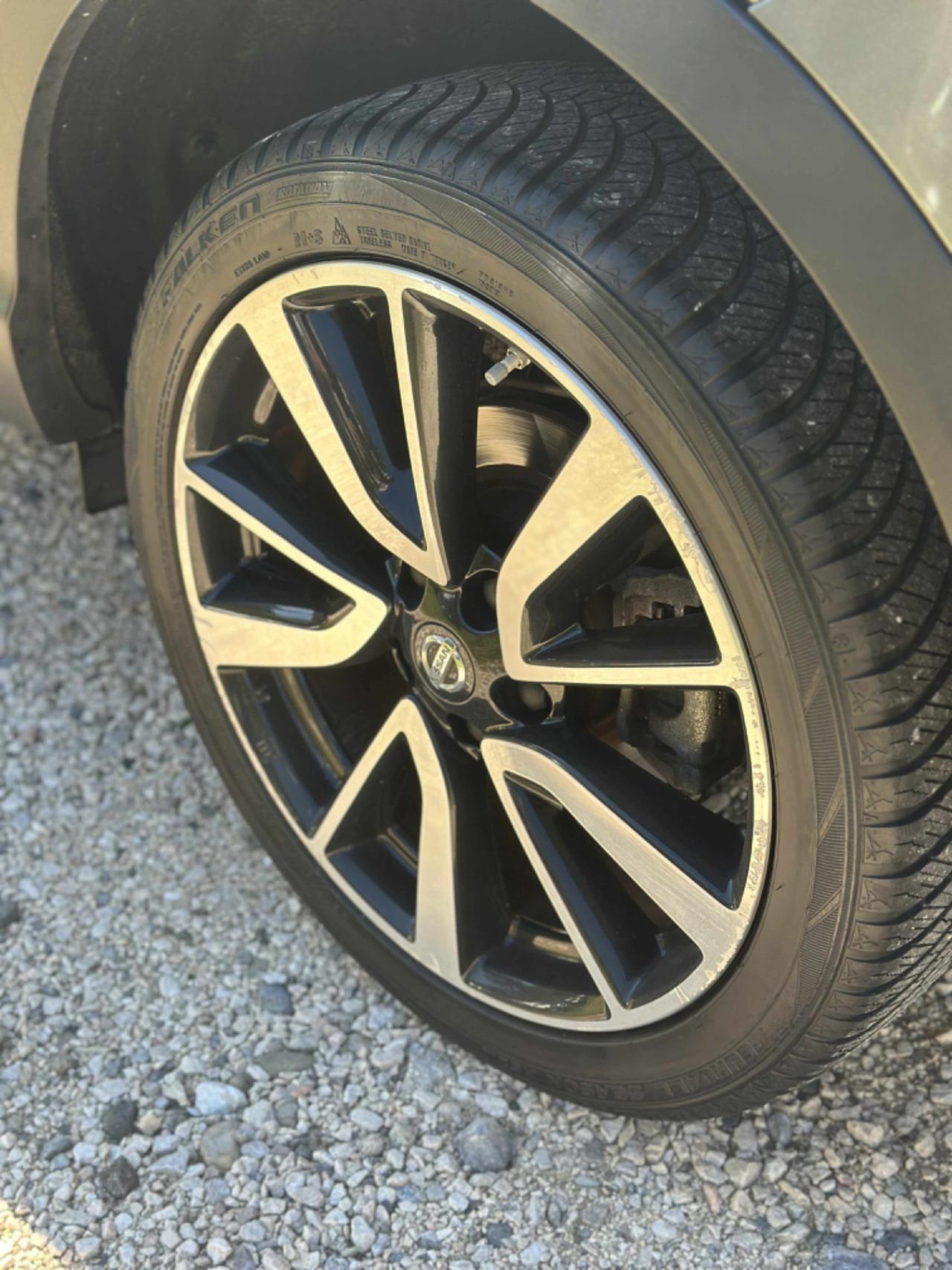 Nissan QASHQAI 1.6 dCi TEKNA TETTO FULLOPT 360CAM