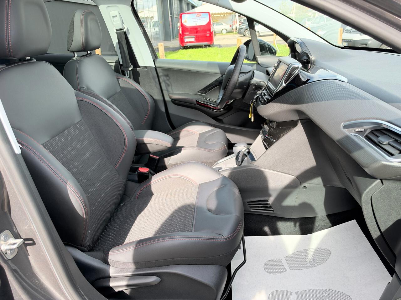 Peugeot 208 Turbo 110 EAT6 S&S 5 porte GT Line