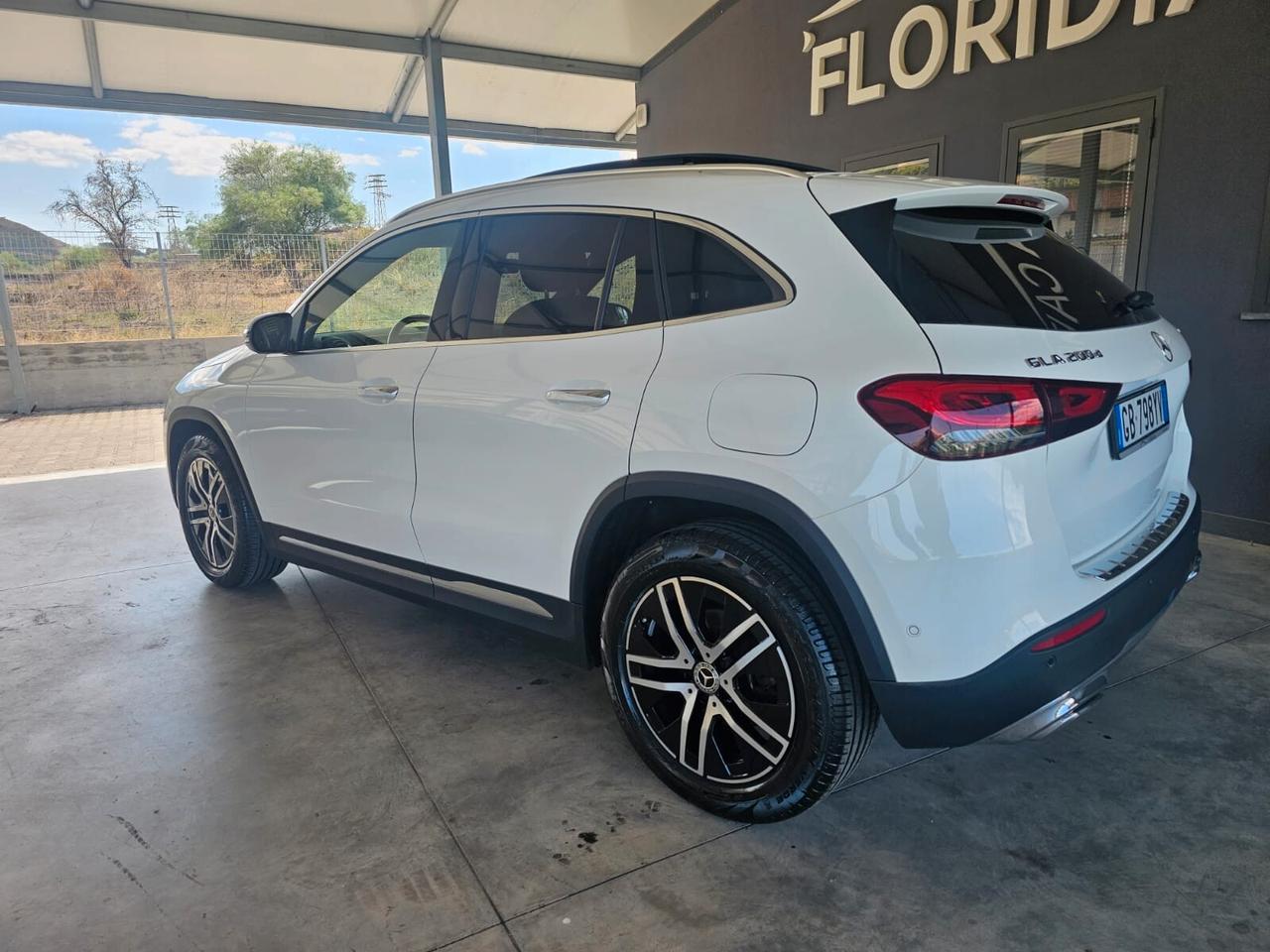 MERCEDES GLA 200D 4MATIC SPORT PLUS