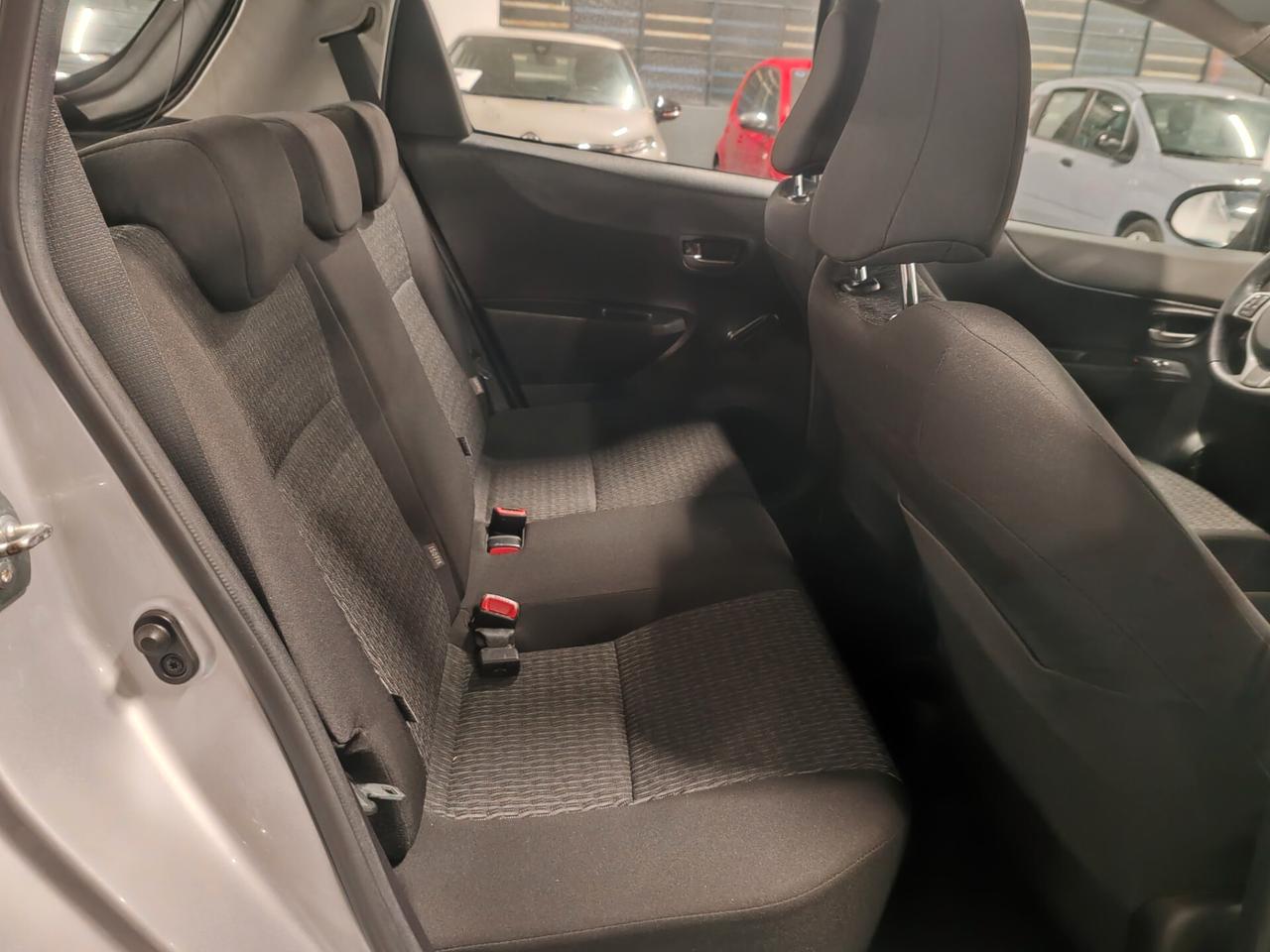 Toyota Yaris 1.3 5 porte Lounge