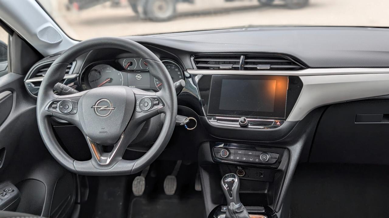 Opel Corsa 1.2 Design & Tech