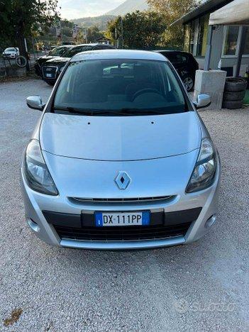 Renault clio neopatentati