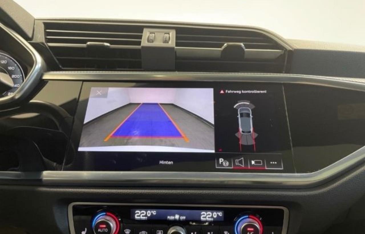 Audi Q3 45TFSI S tronic S LINE interno esterno Cerchi Sonos tetto