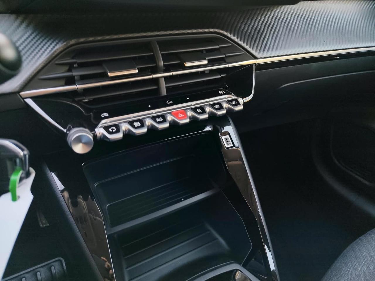 Peugeot 208 Hybrid 110 e-DCS6 Style