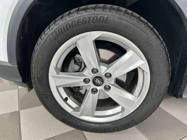 Audi Q2 30 TFSI Business Advanced