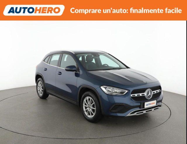MERCEDES-BENZ GLA 180 Automatic Business