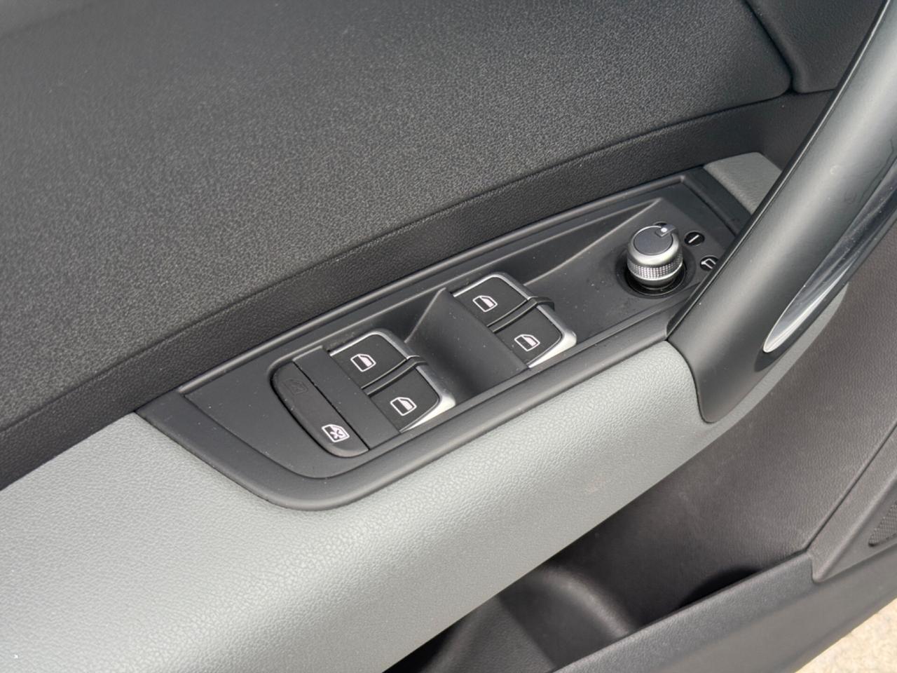 Audi A1 Sportback 1.4 tfsi 49.000KM ORIGINALI!