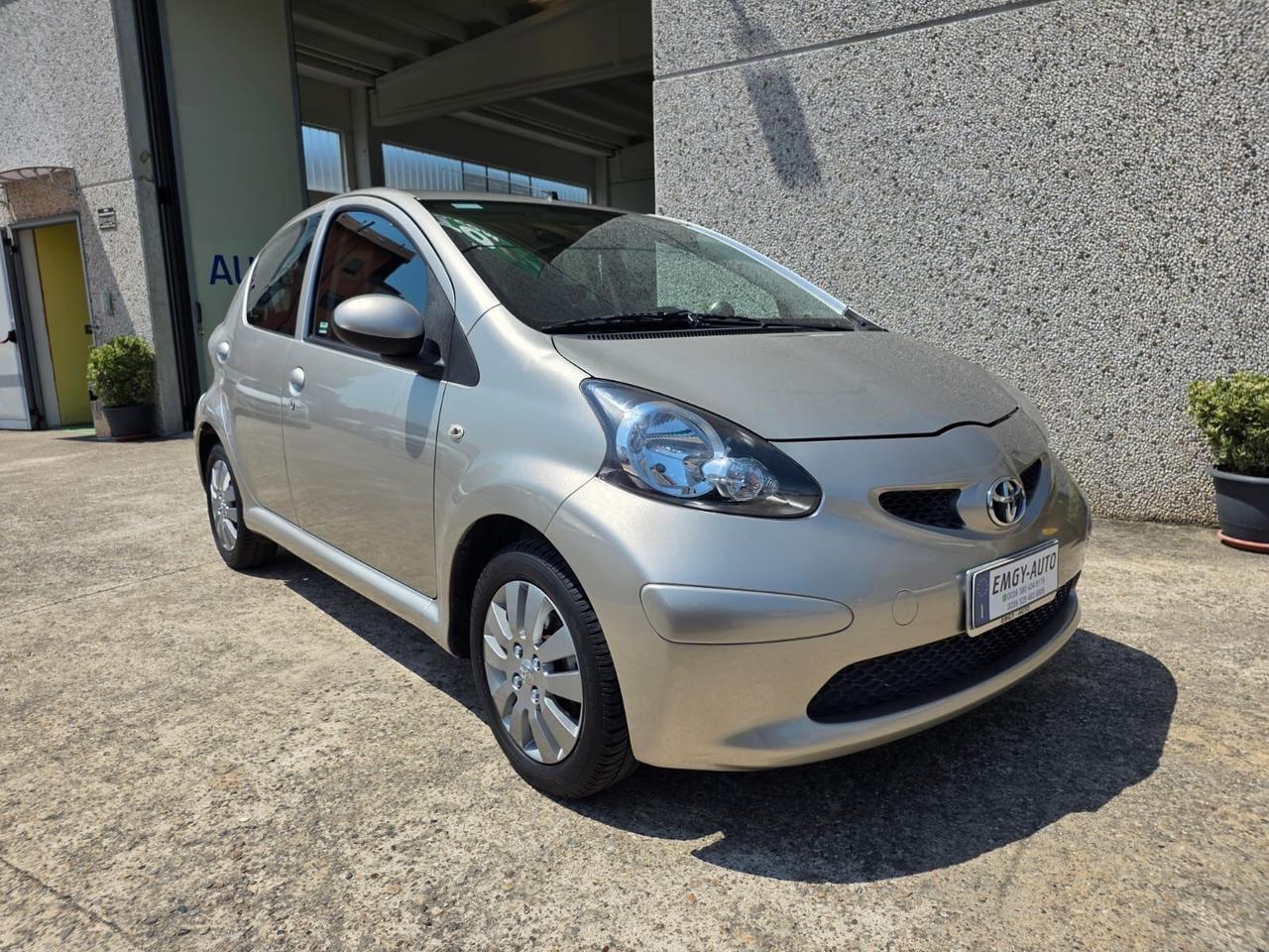 Toyota Aygo 1.0 12V 5 p. Neopatentati