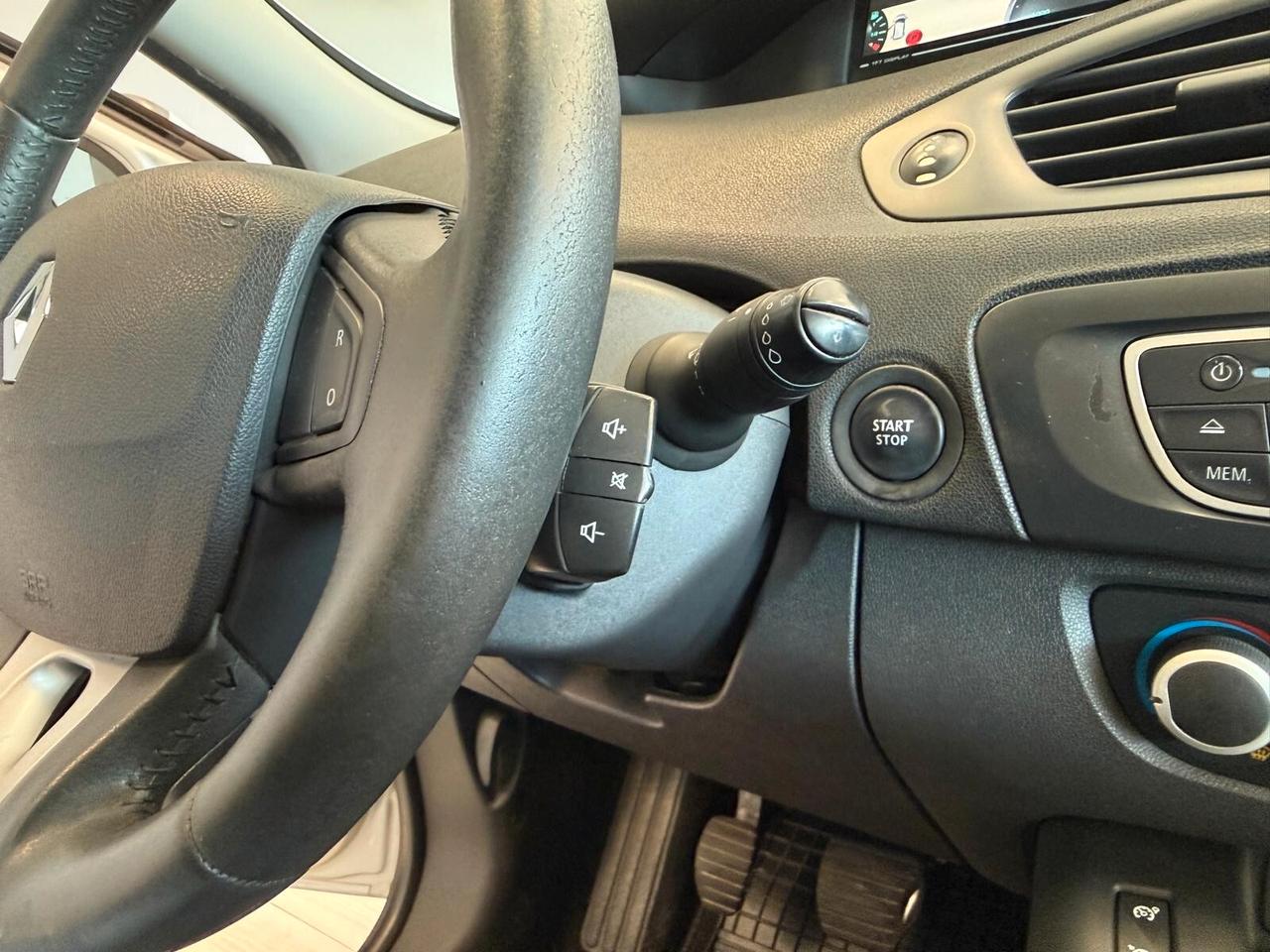 Renault Scenic Scénic X-Mod 1.5 dCi 110CV EDC Dynamique