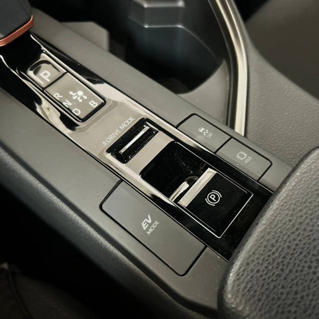 TOYOTA C-HR 1.8 HV Trend