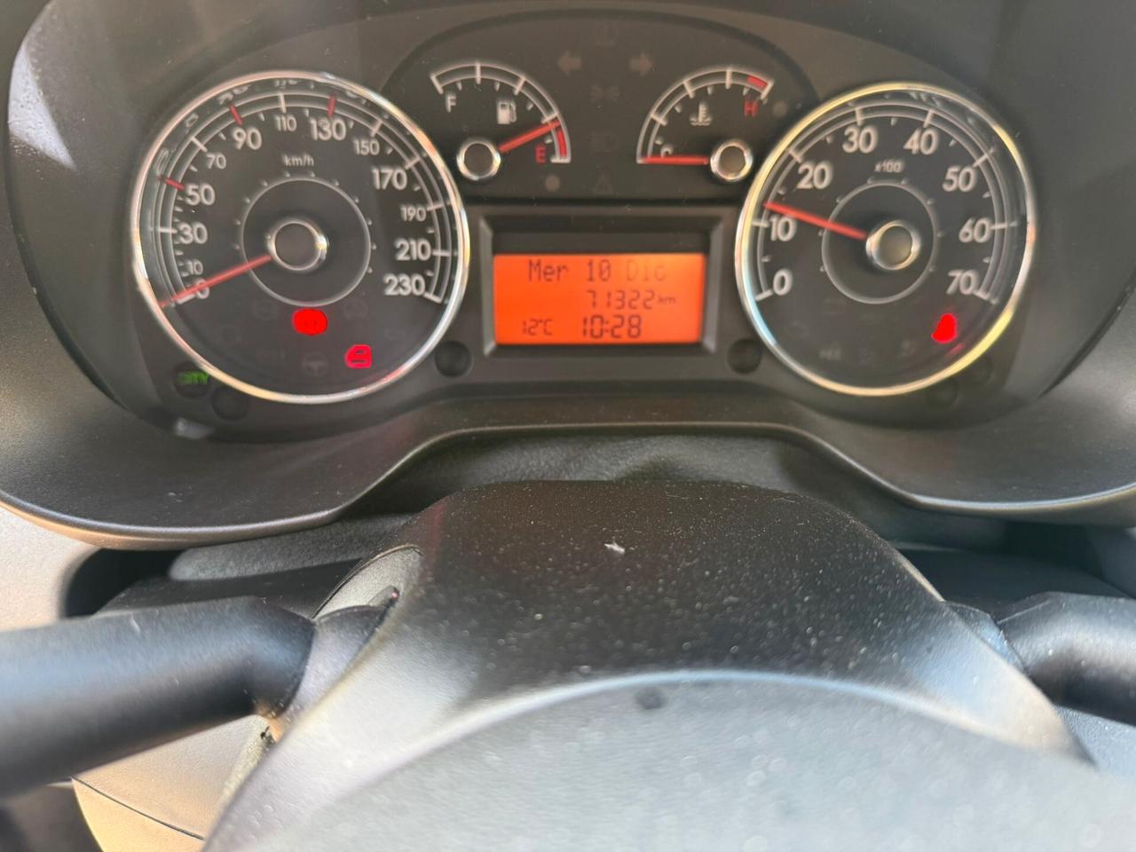 Fiat Grande Punto UNICO-PR. 1.2 65cv 71.000 KM