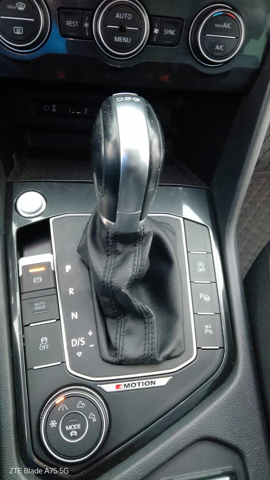 Volkswagen Tiguan 2.0 TDI SCR DSG 4MOTION Executive BMT