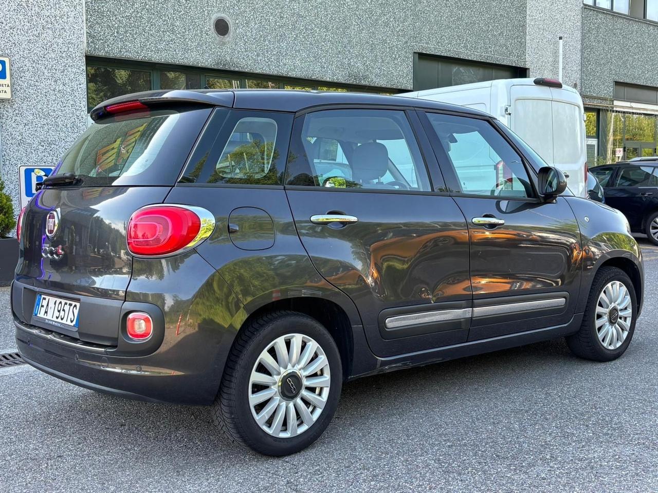 Fiat 500L 1.4 95 CV Pop • SOLO 75.000 KM NEOPATENTATI