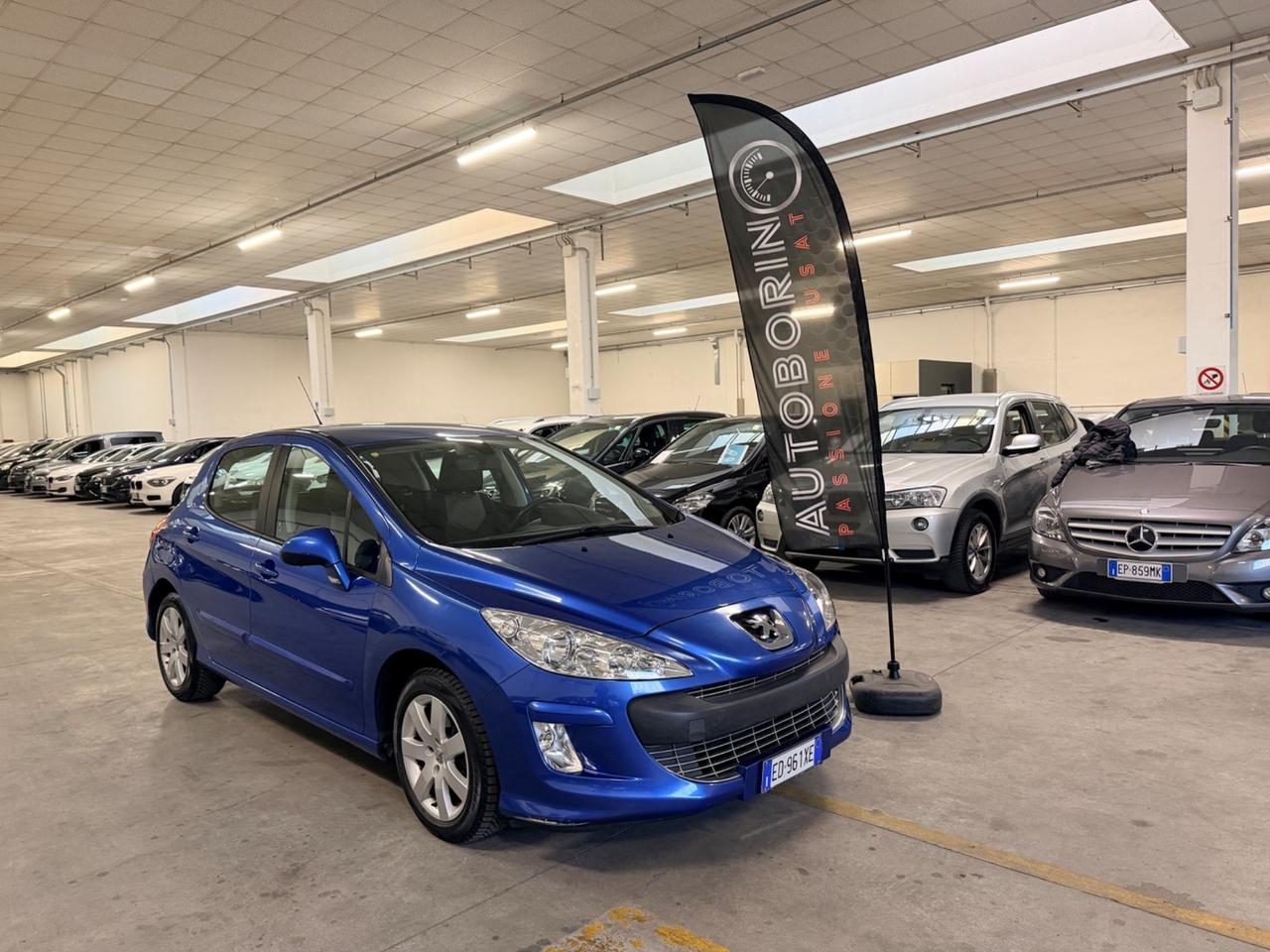 Peugeot 308 1.4 VTi 98CV 5p. Premium