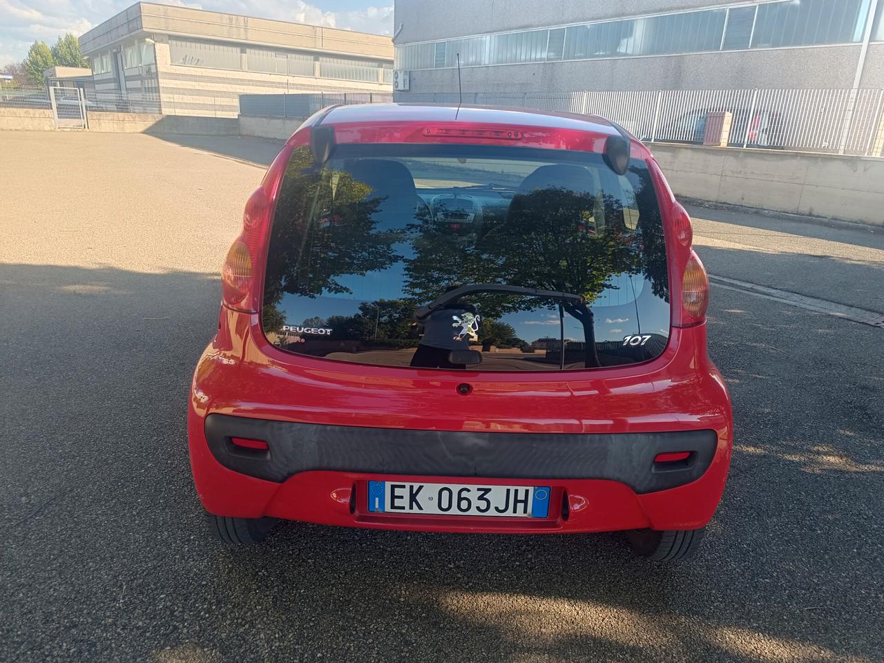 Peugeot 107 1.0 5 porte del 2011 SOLO 63.000 KM