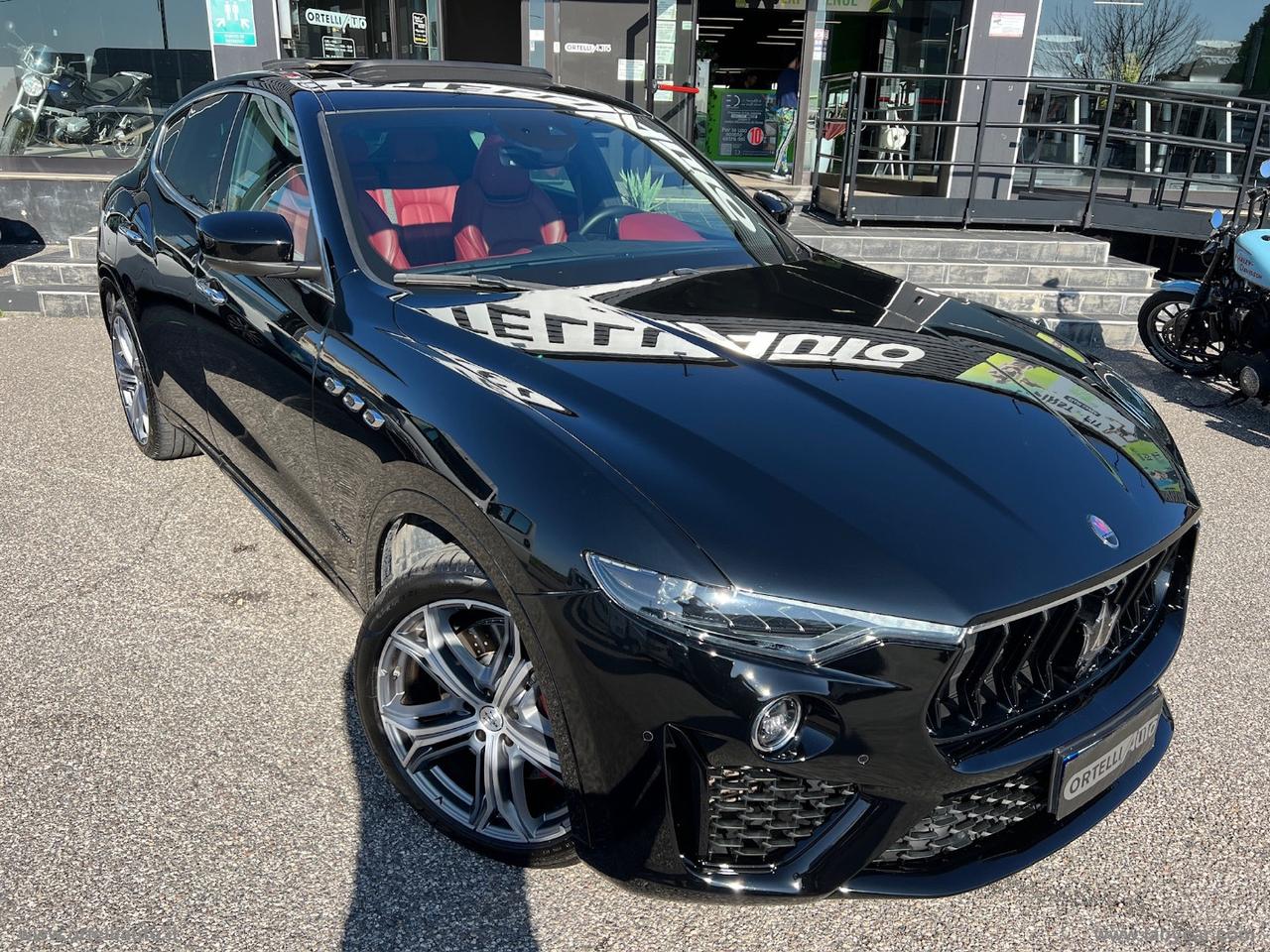 MASERATI Levante V6 Diesel AWD Gransport IVA DEDUCIBILE