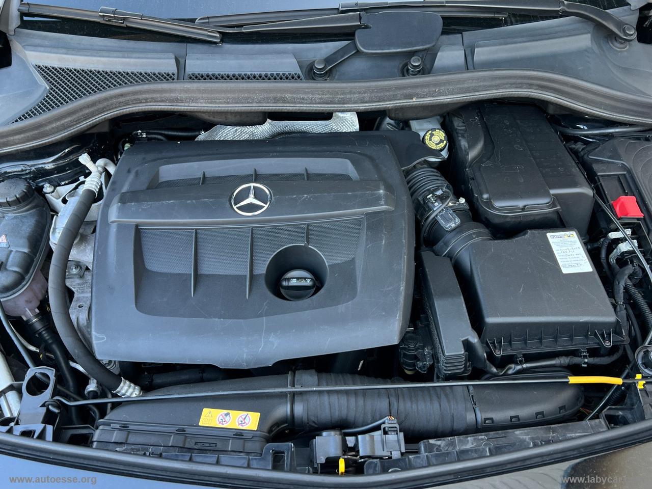 MERCEDES-BENZ B 180 d Automatic Executive