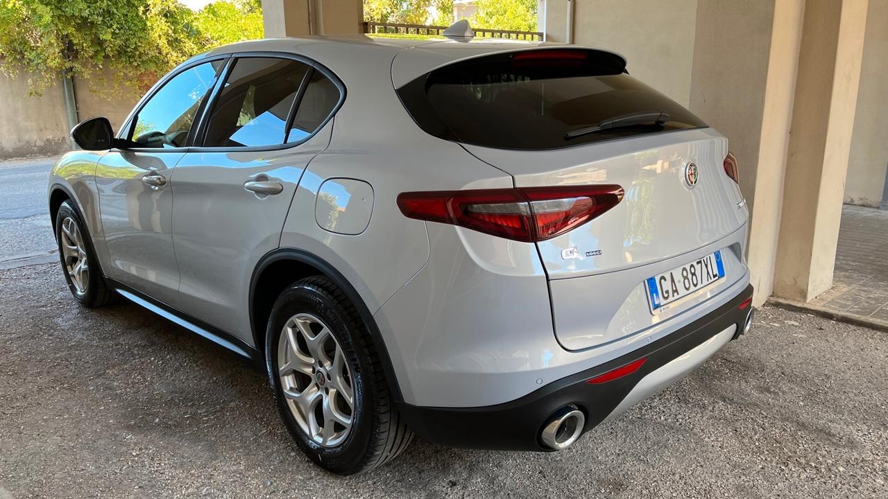 Alfa Romeo Stelvio 2.2 Turbodiesel 190 CV AT8 Q4 Business