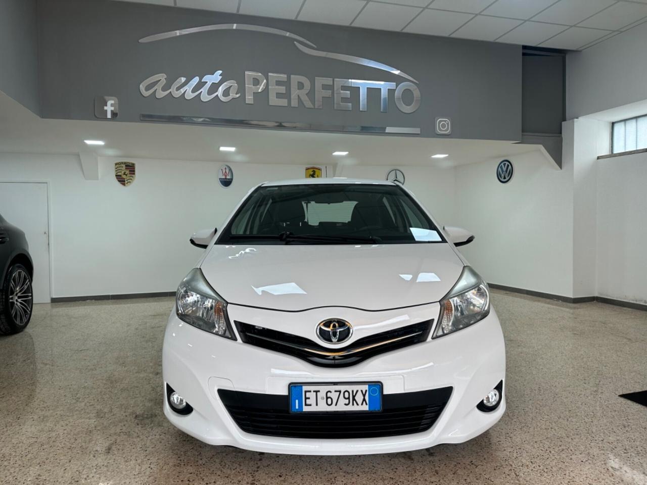 Toyota Yaris 1.0 5 porte Lounge