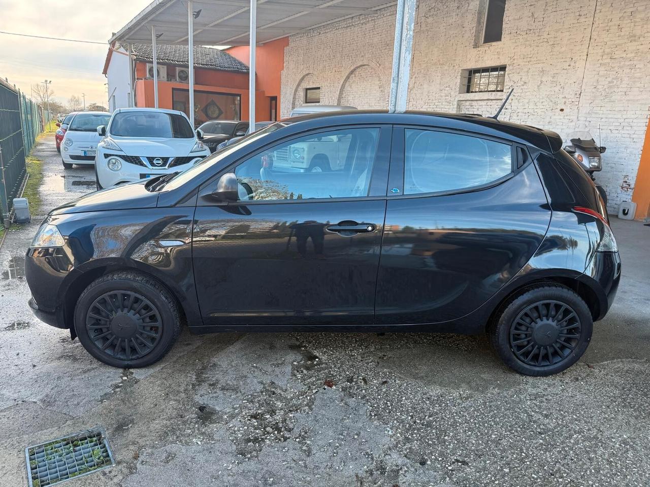 Lancia Ypsilon 1.2 69 CV 5 porte S&S Elefantino Blu