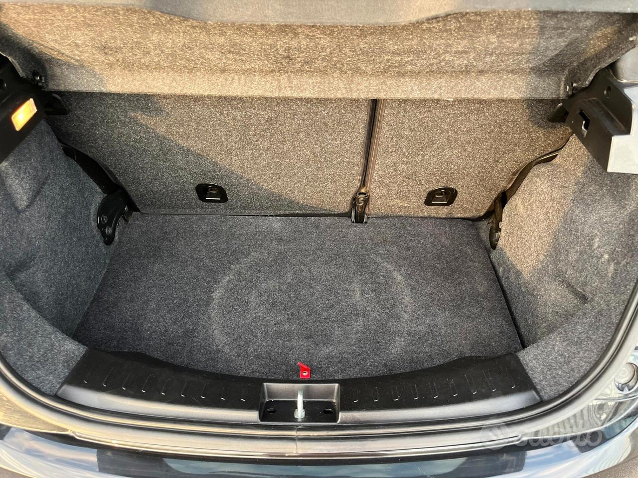 Lancia Ypsilon 1.0 FireFly 5 porte S&S Hybrid Gold