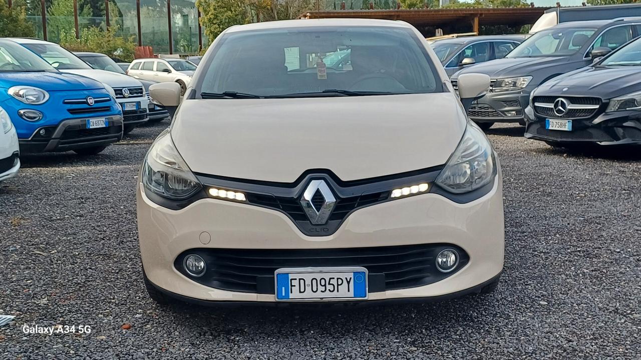 Renault Clio 1.2 75CV 5 porte Intens