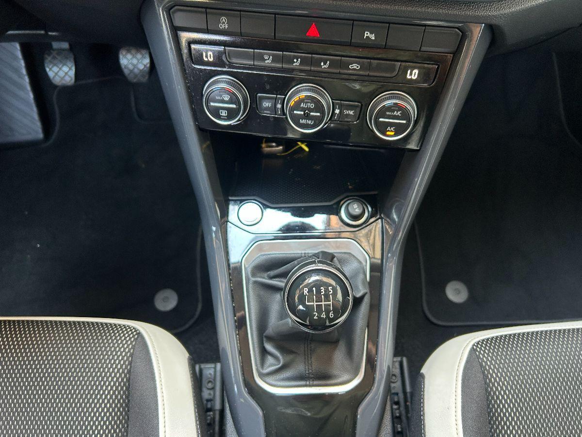 VOLKSWAGEN - T-Roc - 1.6 TDI SCR Advanced BlueMot.Tech.