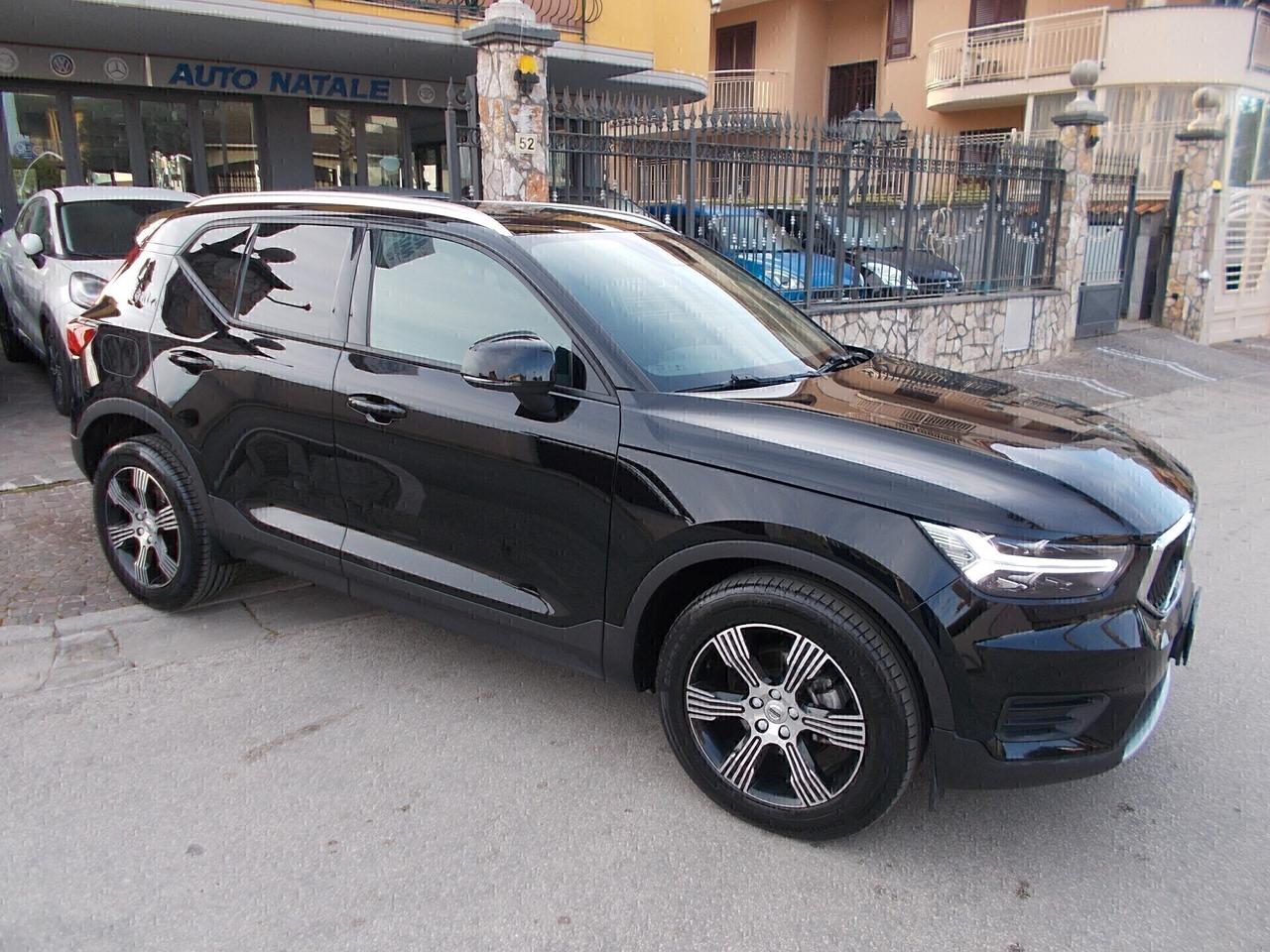 Volvo XC40 D3 AWD Geartronic Momentum Pro