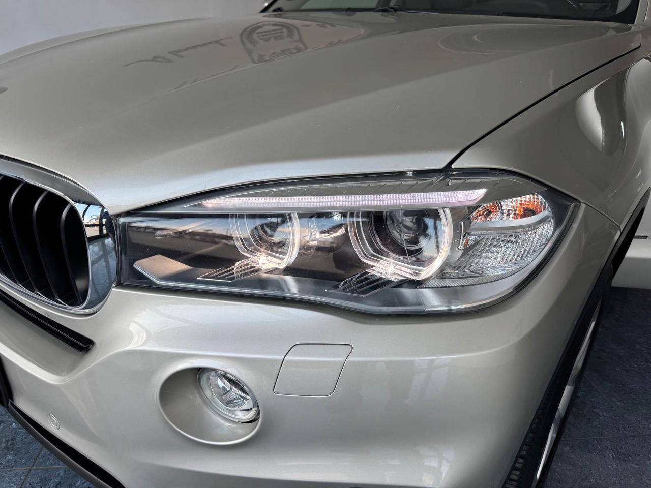 BMW X5 xdrive25d 218 CV Navi Led Dvd Uniprop