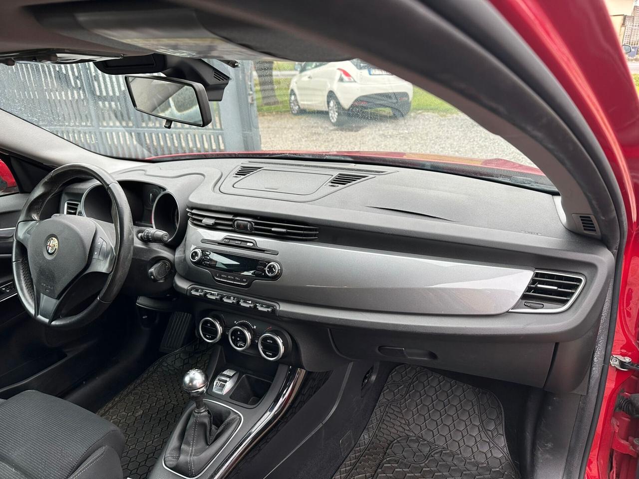 Alfa Romeo Giulietta 1.6 JTDm-2 105 CV Exclusive