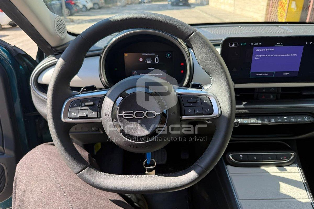 FIAT 600 Hybrid 100 CV DCT MHEV La Prima