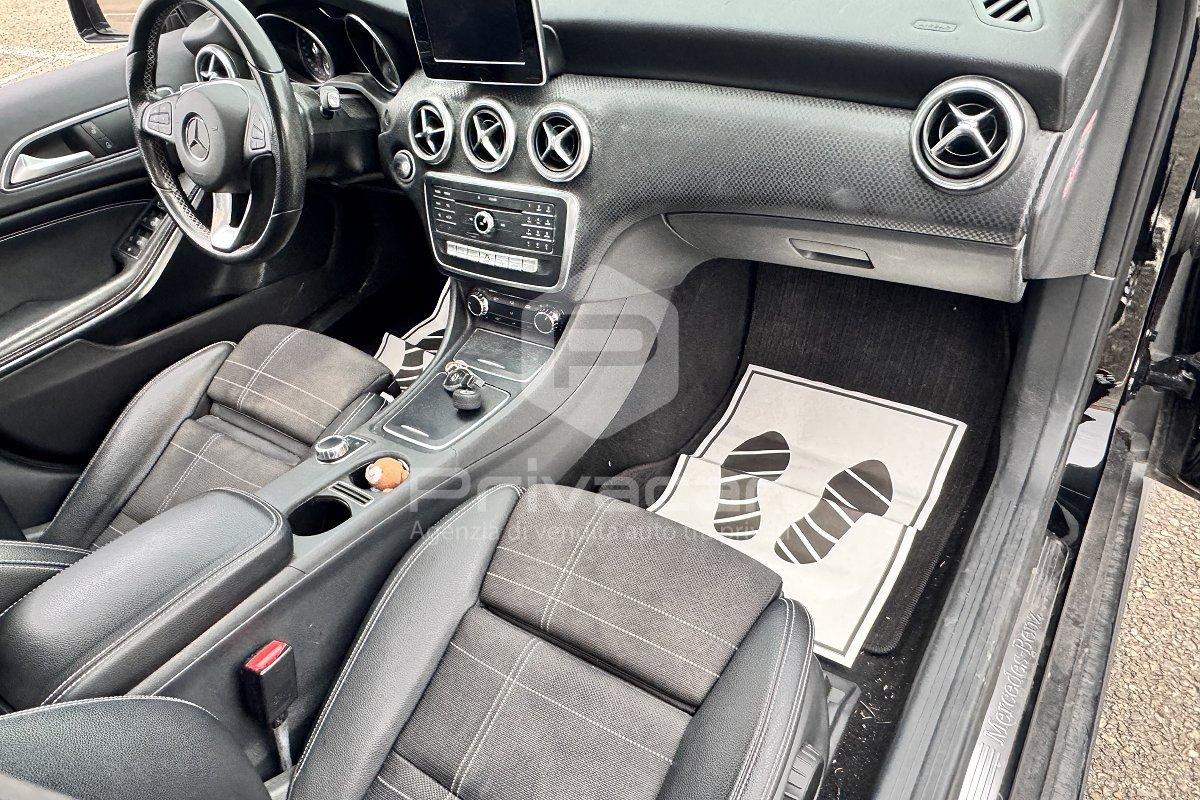 MERCEDES A 200 d Automatic Premium