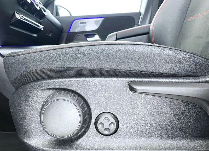 Mercedes-Benz GLA GLA 200 d Auto 4M AMG Line Premium Plus * TETTO APRIBILE *