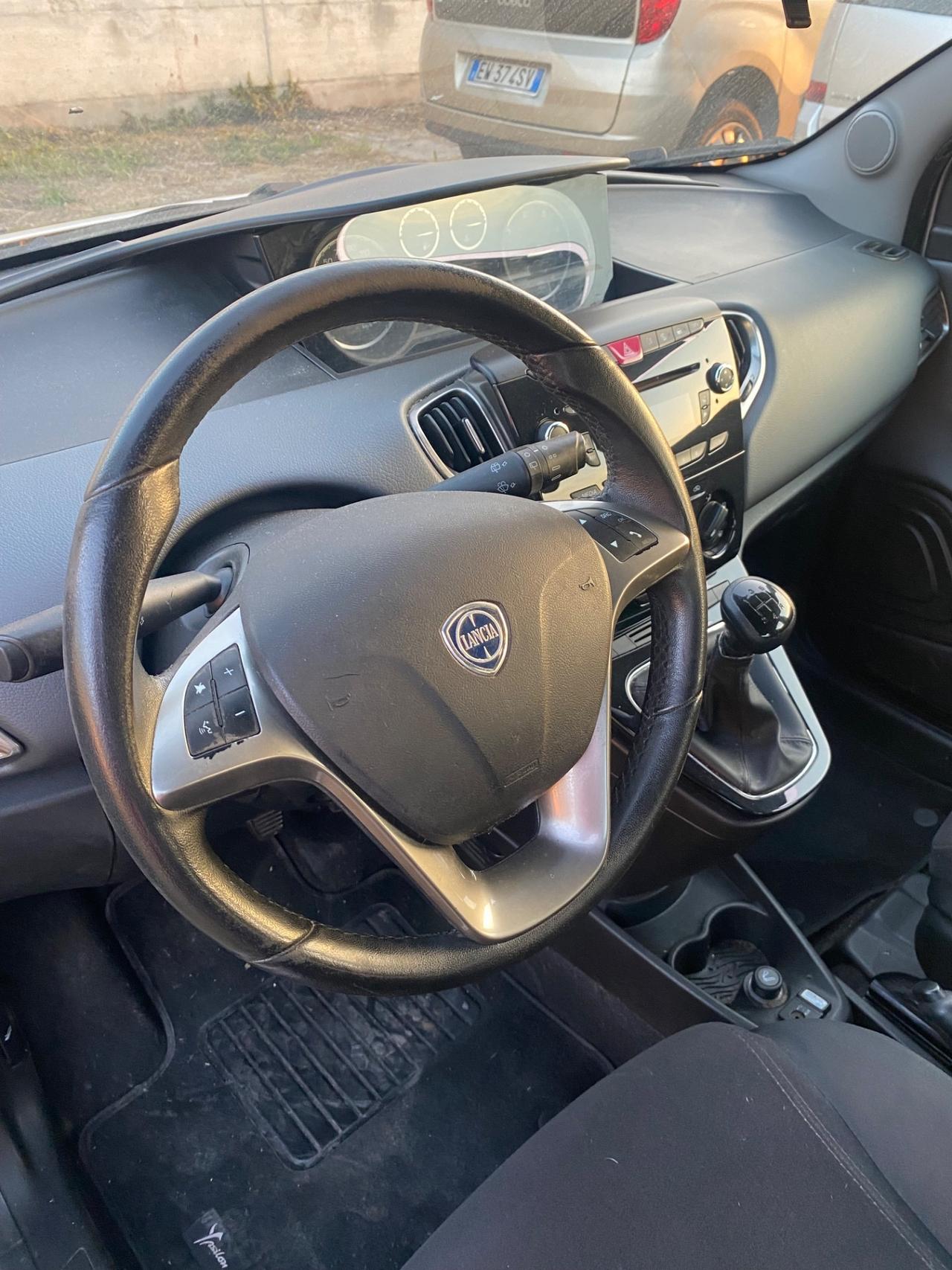 Lancia Ypsilon 1.3 MJT 2014 TAGLIANDATA GARANZIA