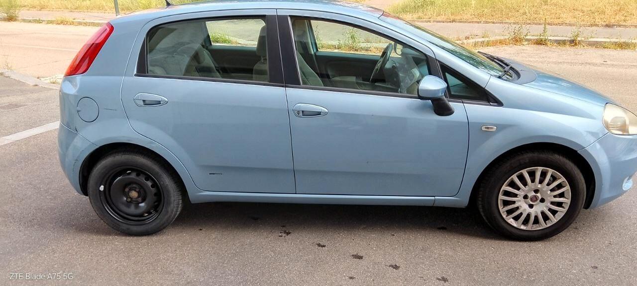 Fiat Grande Punto Grande Punto 1.3 MJT 75 CV 5 porte Dynamic