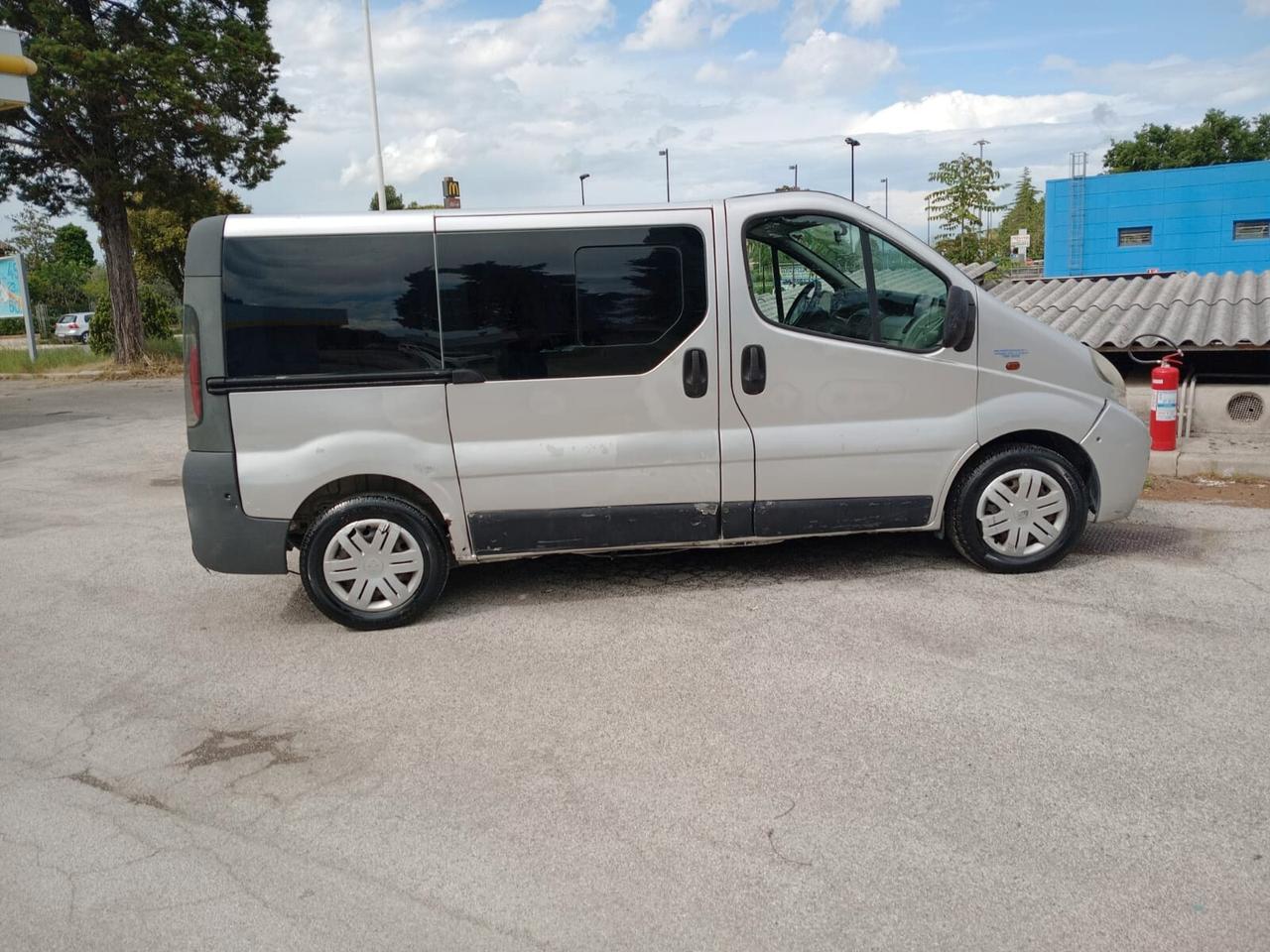 Renault Trafic T27 2.0 dCi/90 PC-TN Passenger Confort