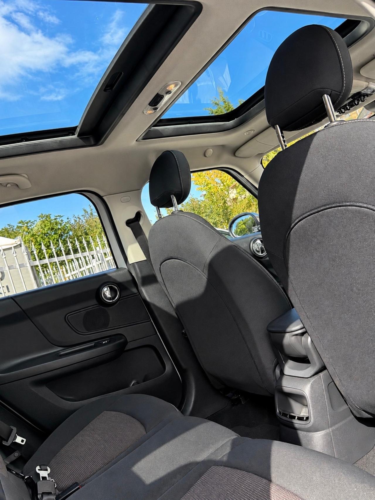 Mini Cooper Countryman D automatica