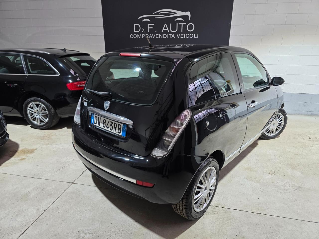 Lancia Ypsilon 1.2 Argento