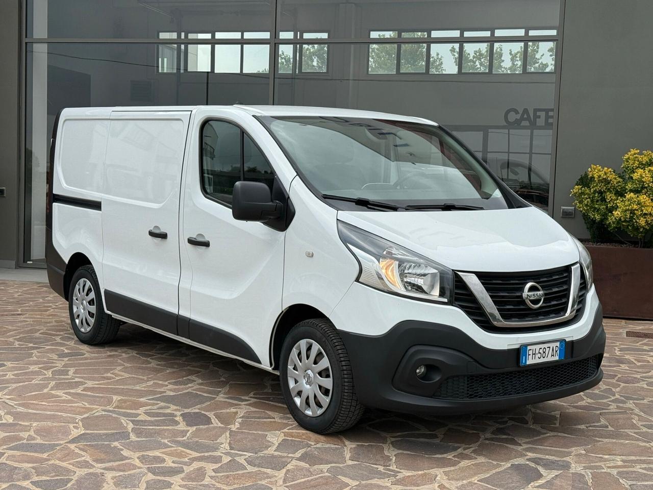 Nissan NV300 1.6 dCi 120CV - 3 POSTI -