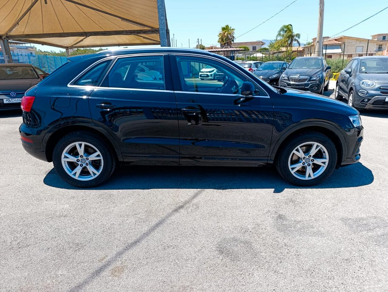 Audi Q3 2.0 TDI 120 CV Sport 2015