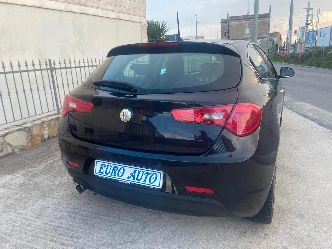 Alfa Romeo Giulietta 1.6 JTDm-2 105 CV Exclusive