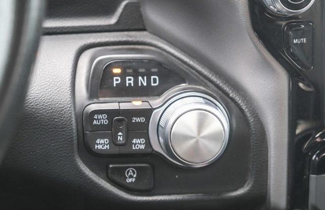 DODGE RAM 5.7 V8 Crew Cab Sport Autocarro N1