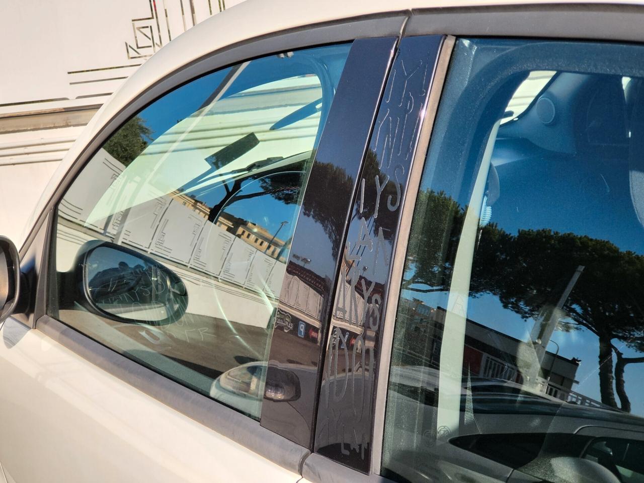 Lancia Ypsilon - 2014 1.2 69 CV 5 porte GPL Ecochic Elefantino