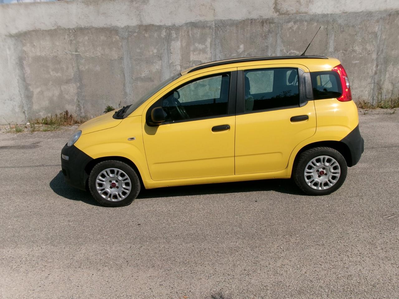 Fiat Panda 1.3 MJT 80 cv autocarro con i posti