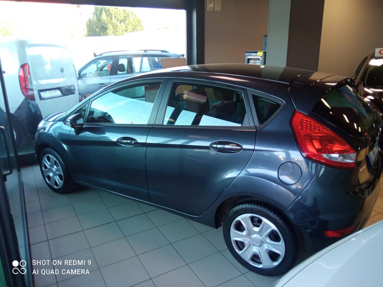 Ford Fiesta 1.4 TDCi 5p. Ghia neopatentati